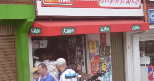 AUTOSERVICIO MAYGUS AUTOSERVICIO MAYGUS